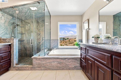 Tiny photo for 41794 Vargas Rd, Fremont, CA 94539 (MLS # 41147147)