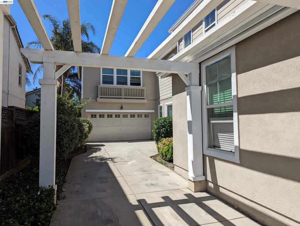 Photo of 1455 Paradise Ln Ln, Brentwood, CA 94513 (MLS # 41147665)