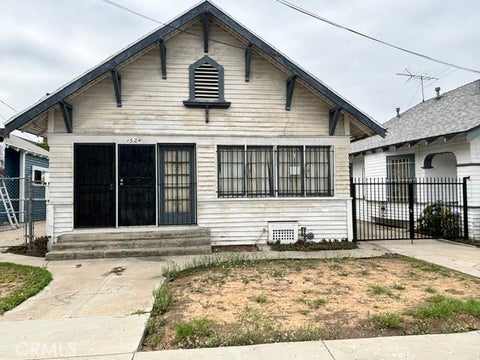 Photo of 1524 W 22nd ST, Los Angeles, CA 90007 (MLS # DW26204010)