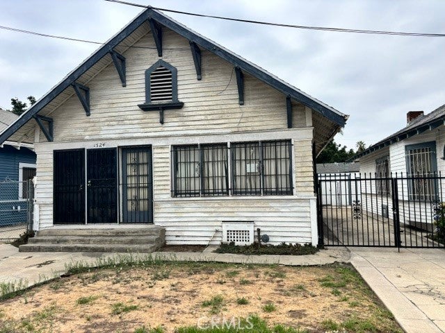 1524 W 22nd