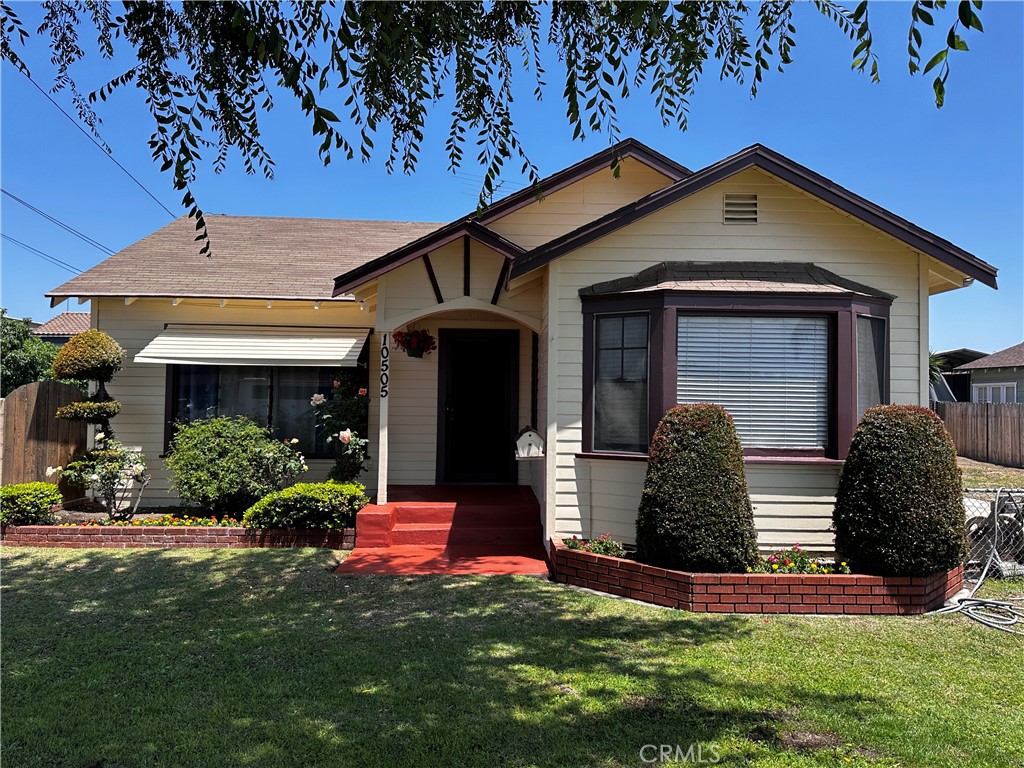 First Time on the Market in 68 Years – Rare Bellflower Opportunity for Development
Trust Sale – An exceptional and rare opportunity to own a home on an expansive 18,181 sq ft lot in the heart of Bellflower. First time available since 1957, this oversized property is filled with potential for homeowners, investors, and developers alike.
The charming 3-bedroom, 1-bath home features a spacious living room with tray ceilings, a large kitchen with adjacent dining area, and thick plaster walls throughout. Beneath the carpet, the original hardwood floors have been preserved for over 50 years, ready to be revealed and restored.
A detached garage includes washer/dryer hookups, and there's an additional freestanding structure (no electrical, no water or plumbing). This auxiliary building was present when the property was originally purchased. A separate workshop is situated between the garage and auxiliary building—ideal for hobbyists, storage, or creative use.
Zoned in a prime location near shopping, dining, and major freeways (91, 605, and 105), this expansive lot offers endless possibilities—from building a dream estate to creating a multi-generational compound or developing ADUs (Buyer to verify with city regarding permits and usage).
Opportunities like this don't come around often. Don't miss your chance to unlock the potential of this unique property
