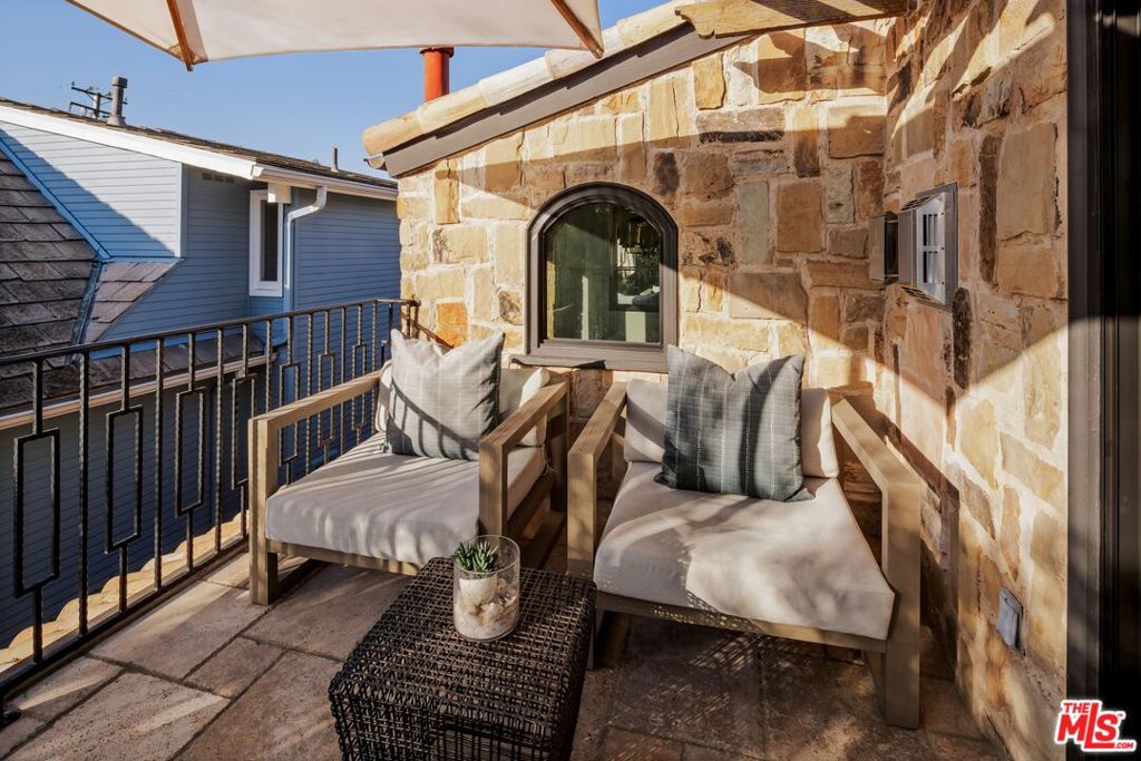 305 Grand Canal 8, Newport Beach CA 92662 - Photo 10