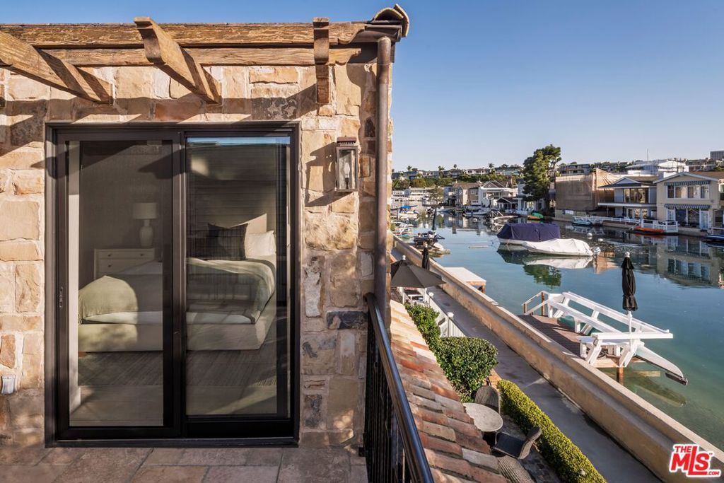 305 Grand Canal 8, Newport Beach CA 92662 - Photo 11