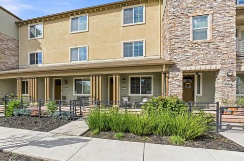 Photo of 815 Blue Opal Drive, San Jose, CA 95123 (MLS # ML82049036)
