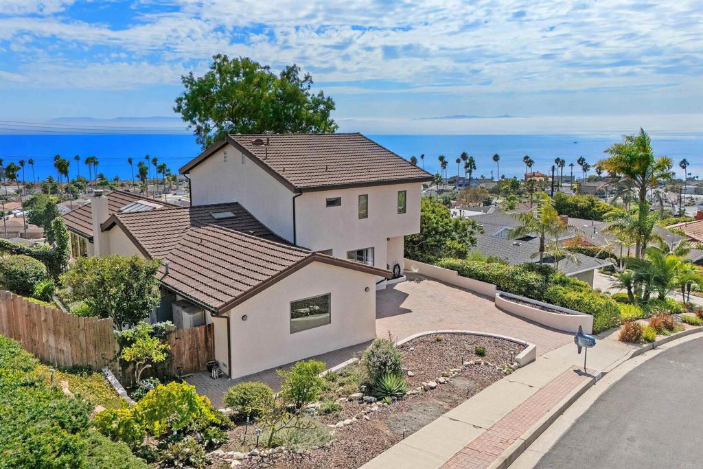 1749 Vallecito Drive