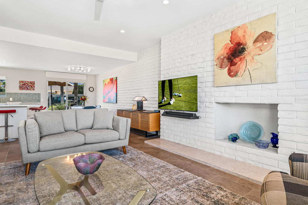 Casa Dorado - Residential