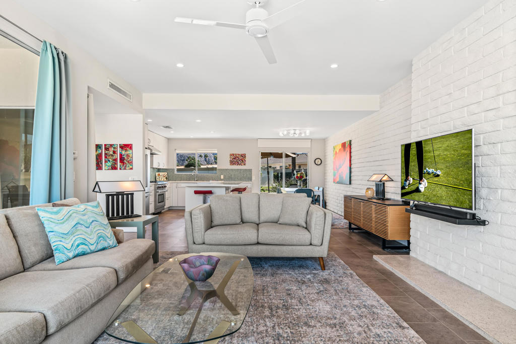 Casa Dorado - Residential