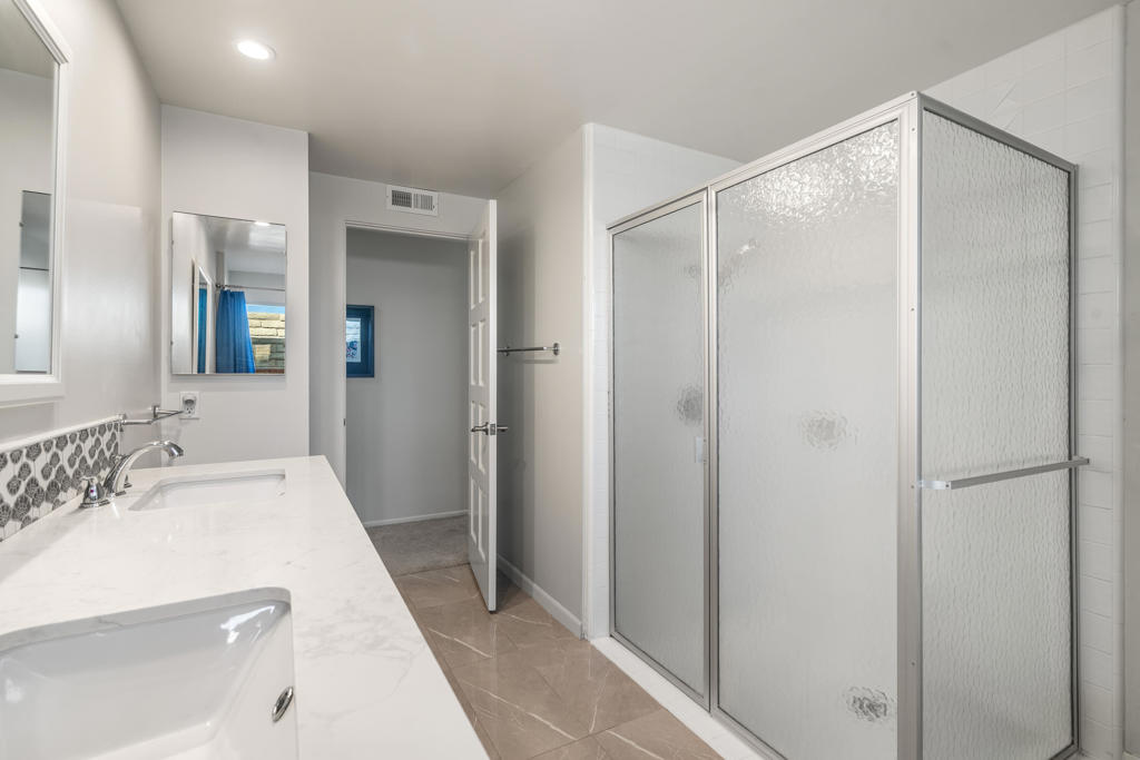 Casa Dorado - Residential