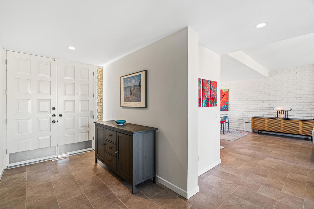 Casa Dorado - Residential