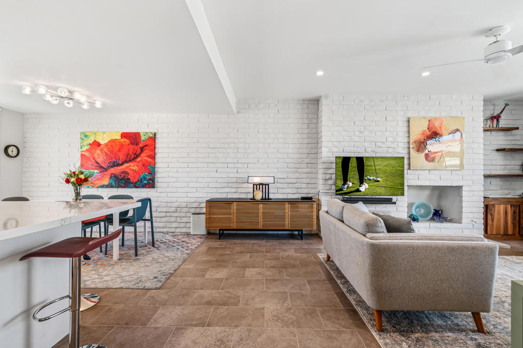 Casa Dorado - Residential