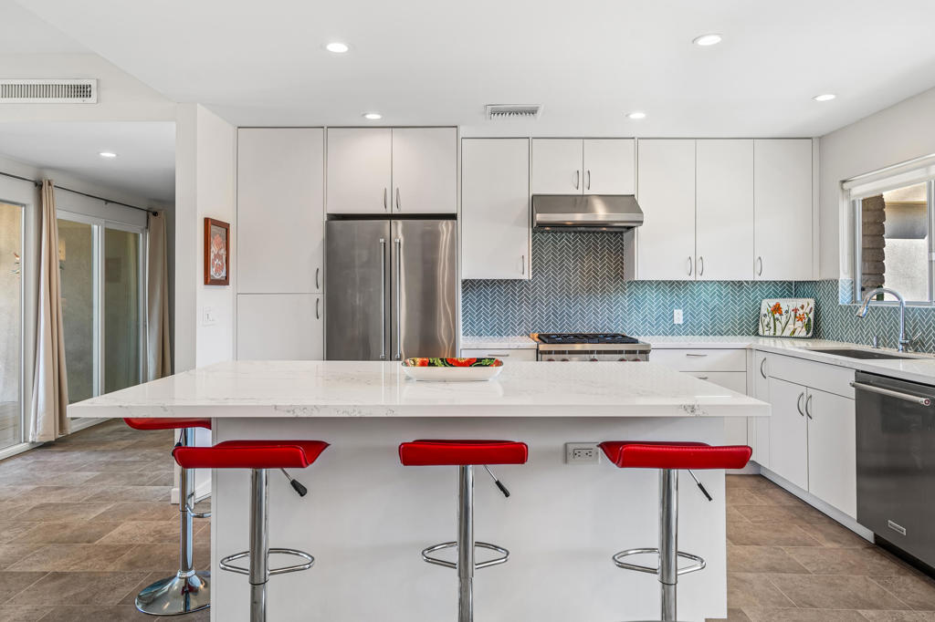 Casa Dorado - Residential