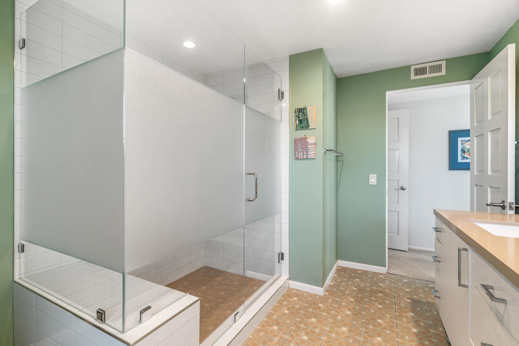 Casa Dorado - Residential