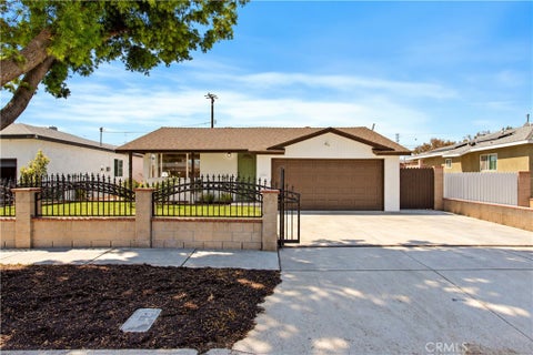 Photo of 15513 Flatbush Avenue, Norwalk, CA 90650 (MLS # CV26216791)
