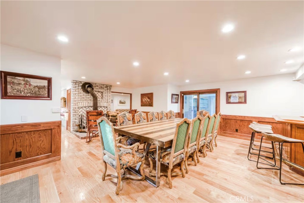 Big Bear Lake, California, 92315, United States, 4 Bedrooms Bedrooms, ,4 BathroomsBathrooms,Residential,Active,1999274