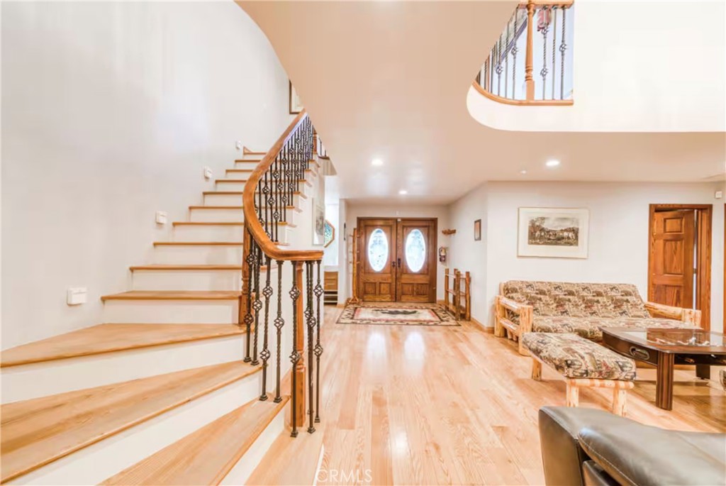 Big Bear Lake, California, 92315, United States, 4 Bedrooms Bedrooms, ,4 BathroomsBathrooms,Residential,Active,1999274