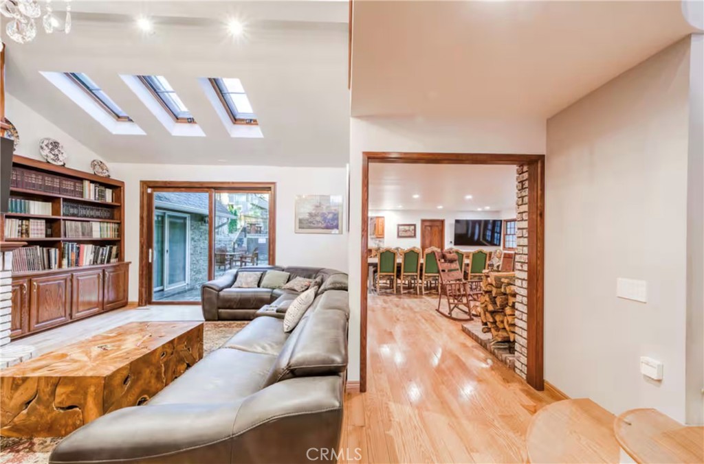 Big Bear Lake, California, 92315, United States, 4 Bedrooms Bedrooms, ,4 BathroomsBathrooms,Residential,Active,1999274
