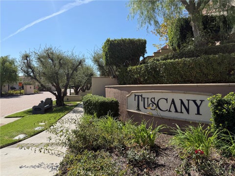 Photo of 11513 Ghiberti Way, Porter Ranch, CA 91326 (MLS # SR26211690)