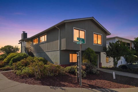 Photo of 295 Edgewood Drive, Foster City, CA 94404 (MLS # ML82059827)