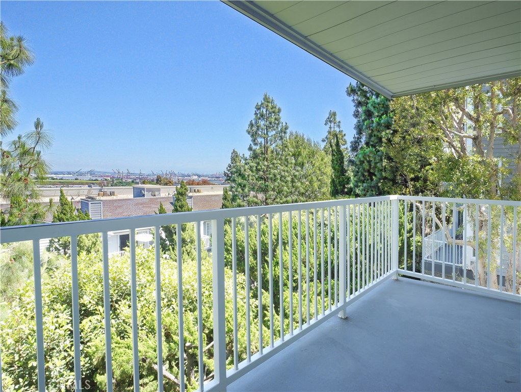 1418 Brett Place #206