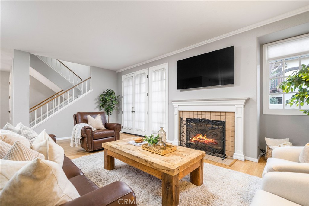 432 E Bougainvillea Lane