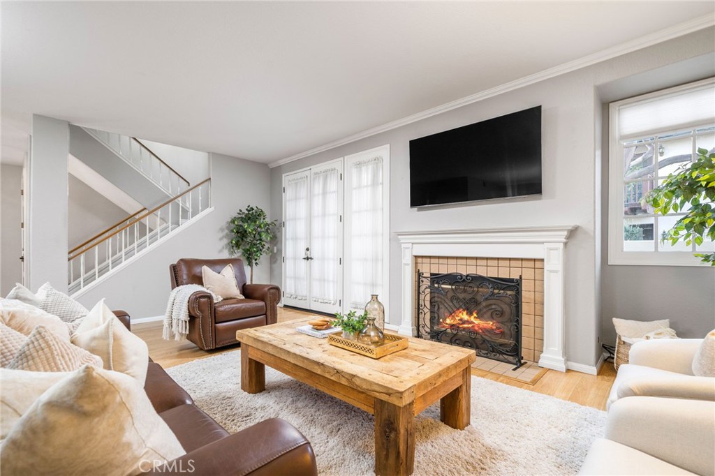 432 E Bougainvillea Lane