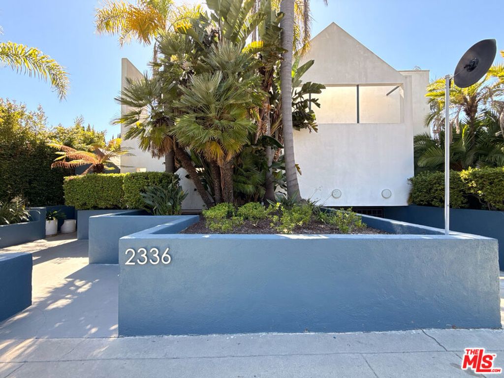 Photo of 2336 28th Street #E, Santa Monica, CA 90405 (MLS # 26726613)