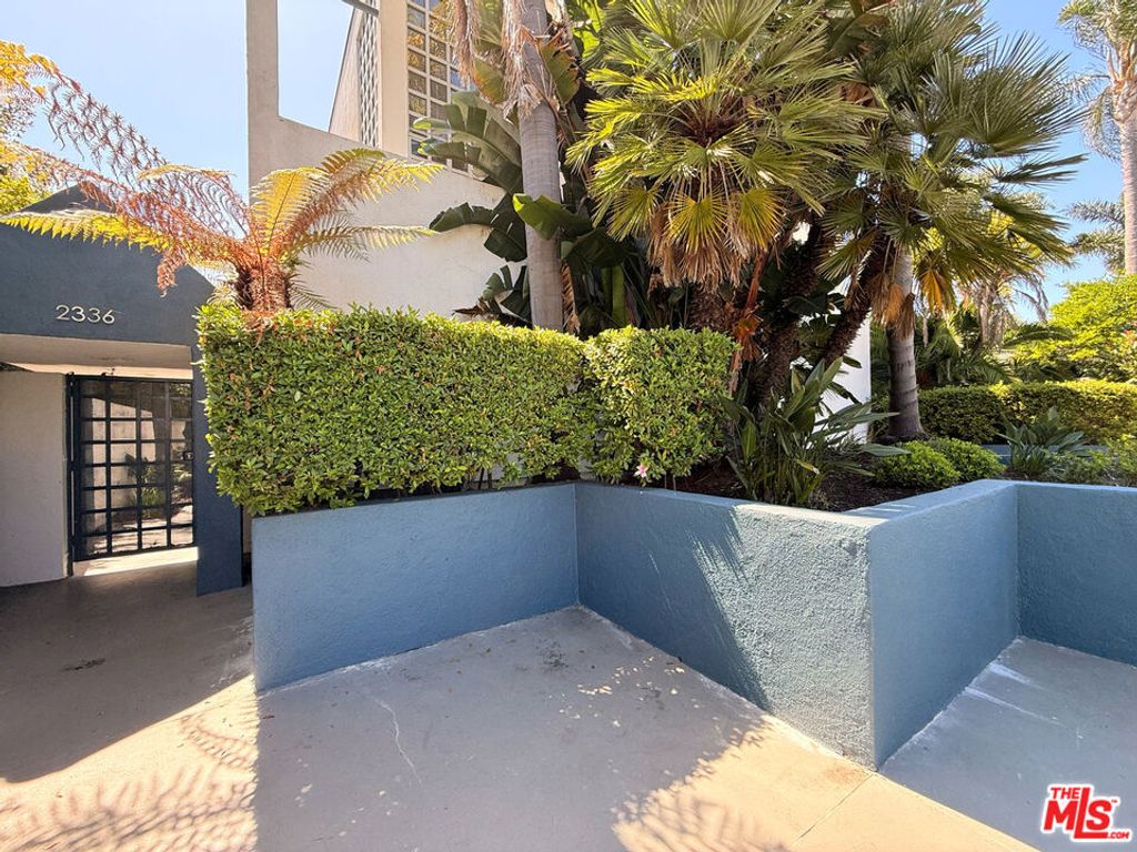 Photo of 2336 28th Street #E, Santa Monica, CA 90405 (MLS # 26726613)