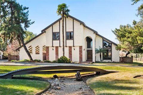 Photo of 1041 Washington, Willows, CA 95988 (MLS # SN26030524)