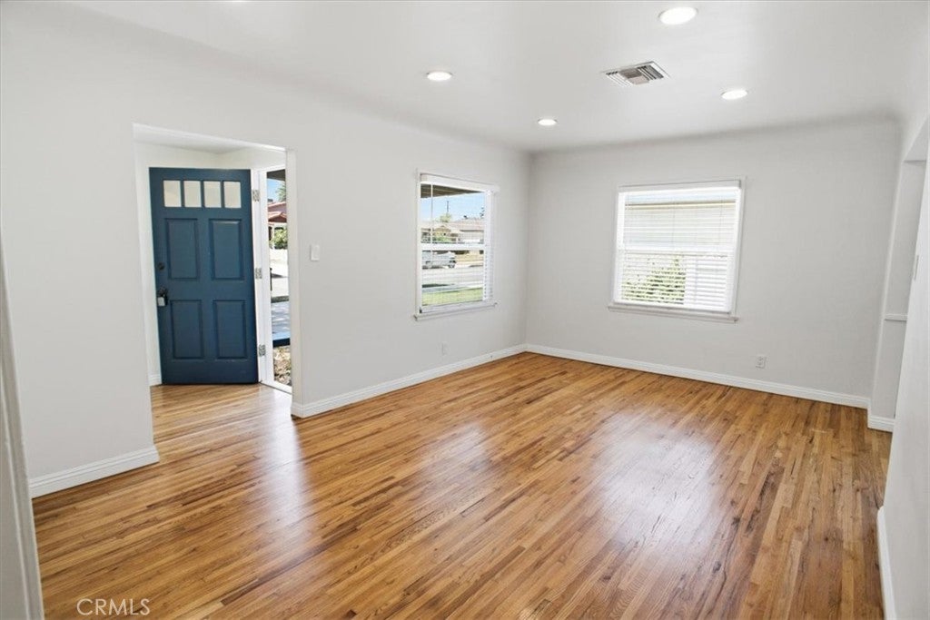 1440 N Evergreen ST, Burbank CA 91505