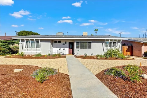 MLS: SR26195898