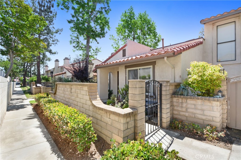 9770 El Paseo Drive