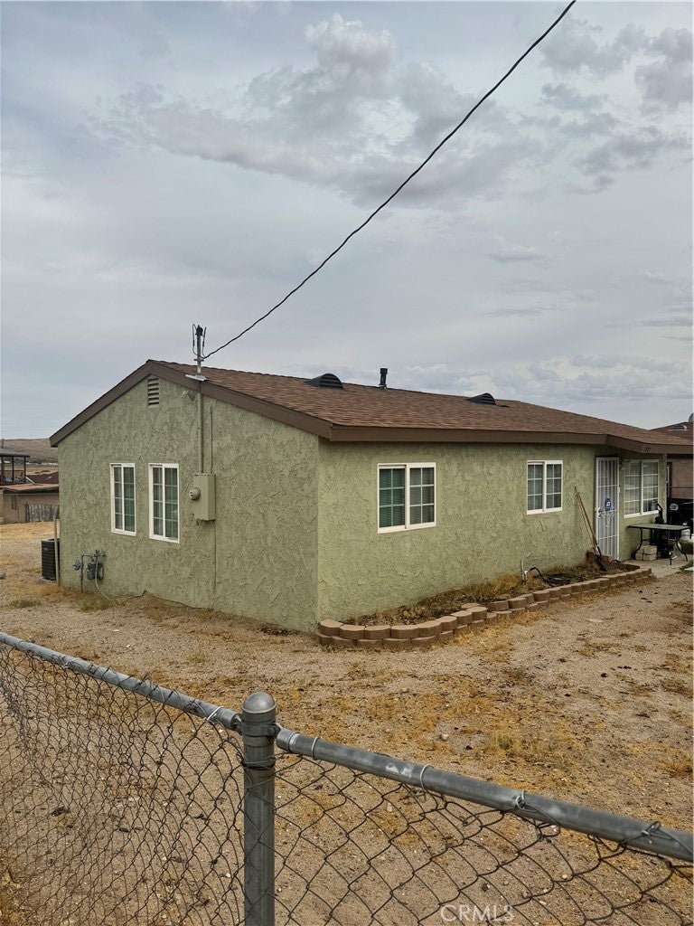 1407 Riverside