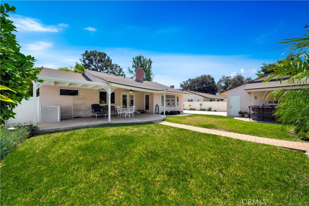 2108 N Rosewood Avenue