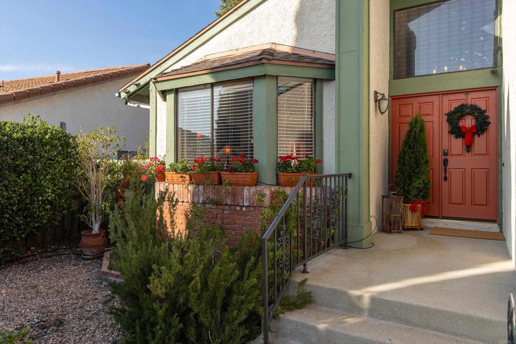 7212 Canyon Hill Way