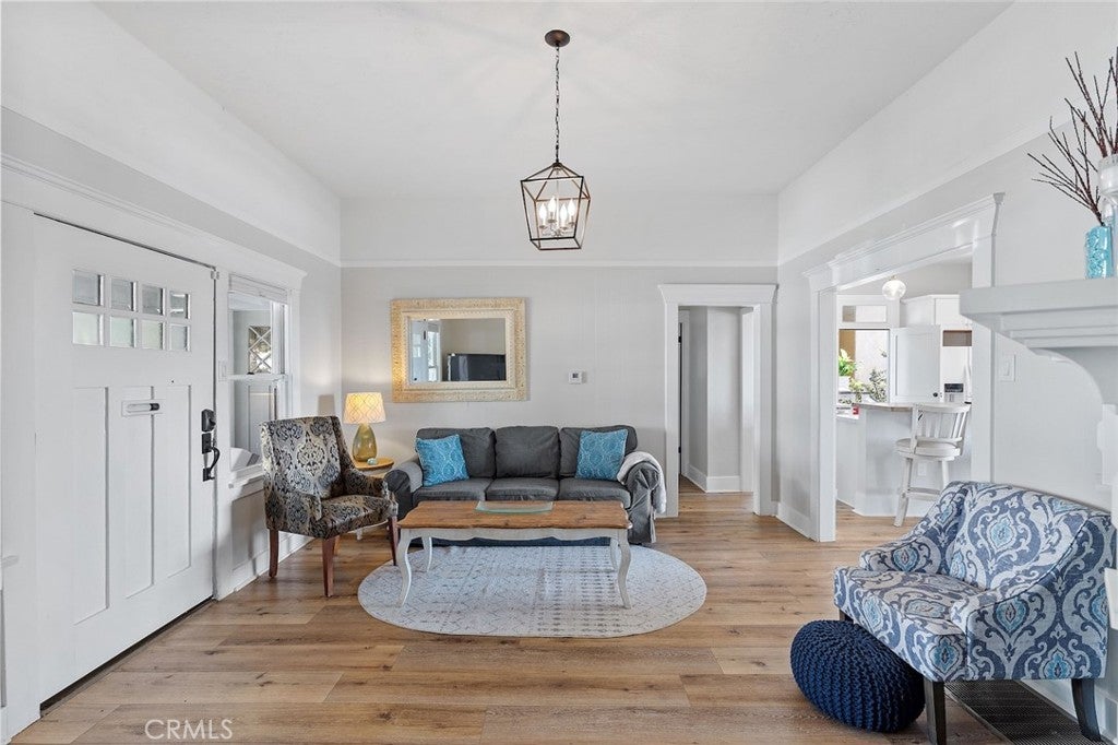 732 Poli Street