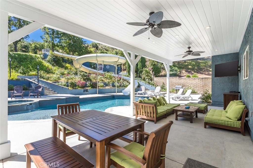 24806 Rosepark Court