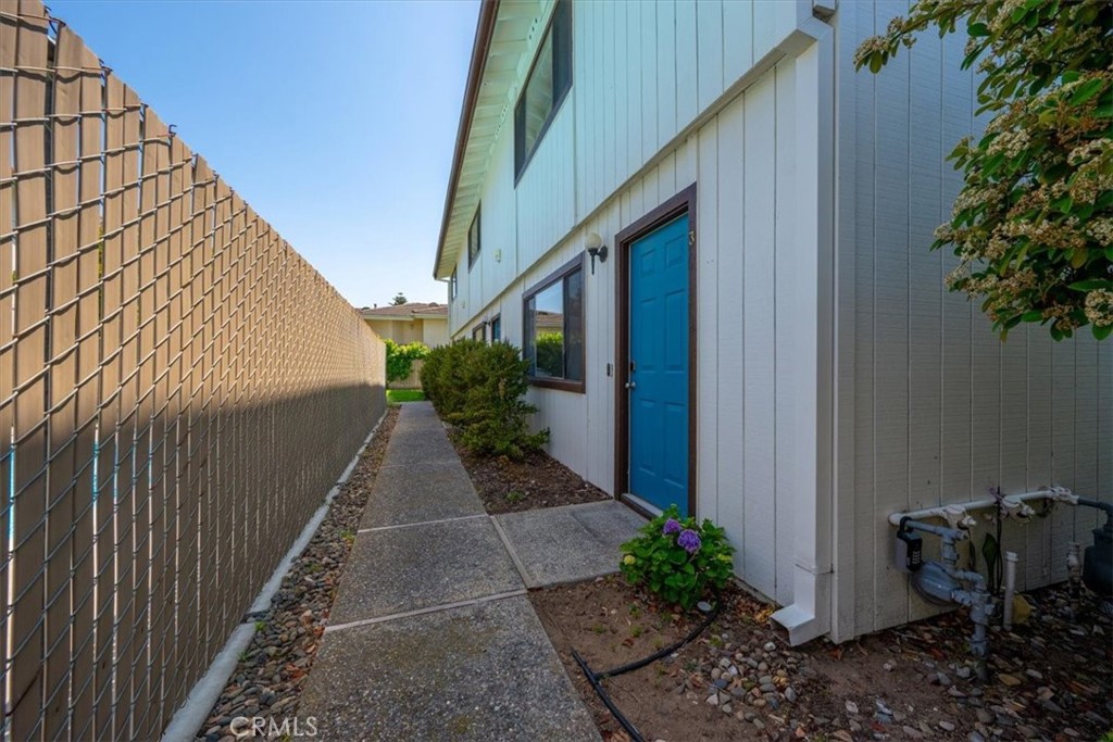 676 N 12th Street 3