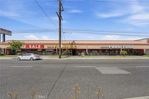 MLS: OC26085704