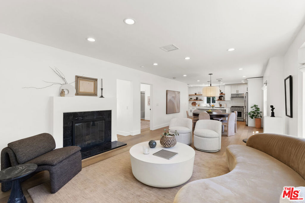 3823 Lorado Way