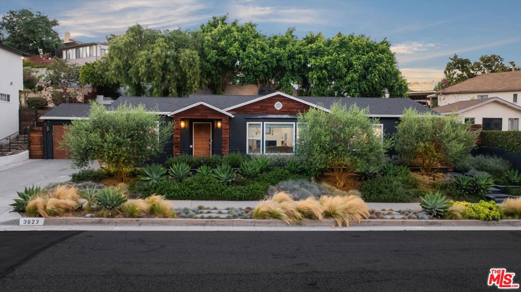 3823 Lorado Way