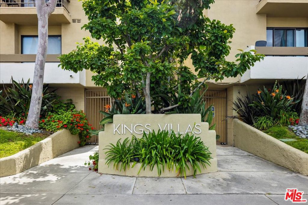 Properties 2 740 N Kings Road 114