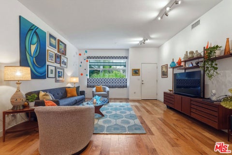Photo of 1050 N Gardner Street #3, West Hollywood, CA 90046 (MLS # 26868163)