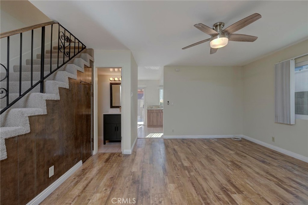 25834 Viana Avenue 5