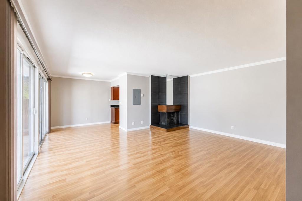 500 W Middlefield Road 98
