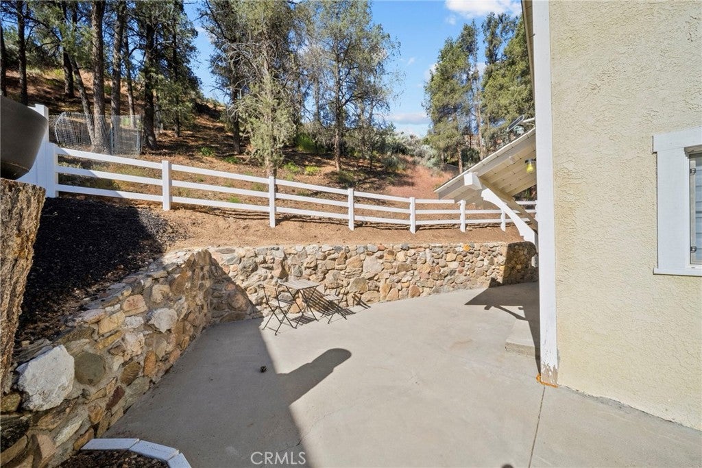 7106 Lakeview