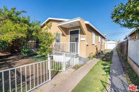 Photo of 341 E 71st Street, Los Angeles, CA 90003 (MLS # 26839027)