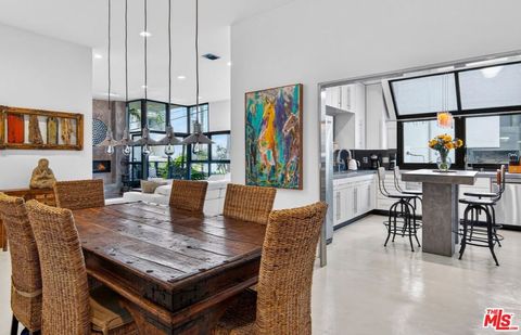 Photo of 11 Voyage Street, Marina Del Rey, CA 90292 (MLS # 26687291)