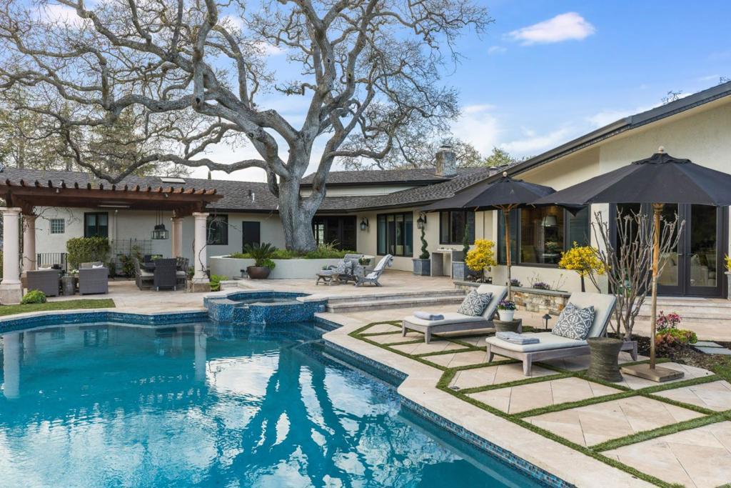 15715 Gum Tree Lane