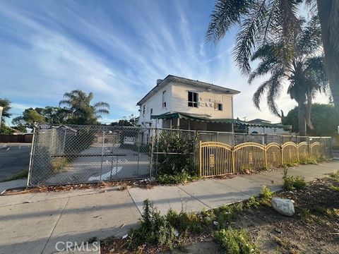 Photo of 604 E Mission Blvd, Pomona, CA 91766 (MLS # AR26089098)