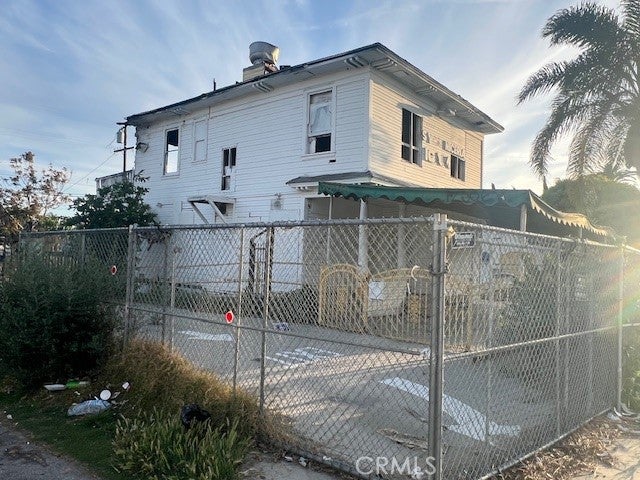 604 E Mission